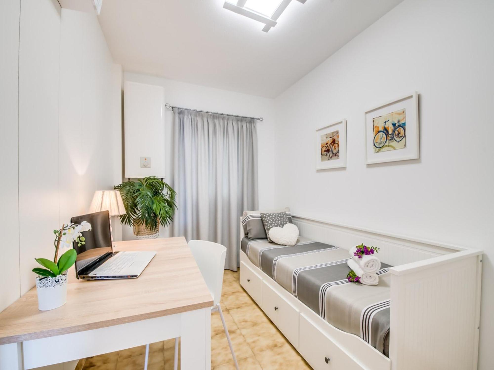 For 4, With Sea Views Apartment